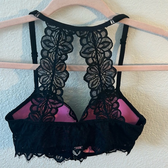 PINK Victoria's Secret Black Lace Racerback Front Close SZ 32D - Picture 4 of 7